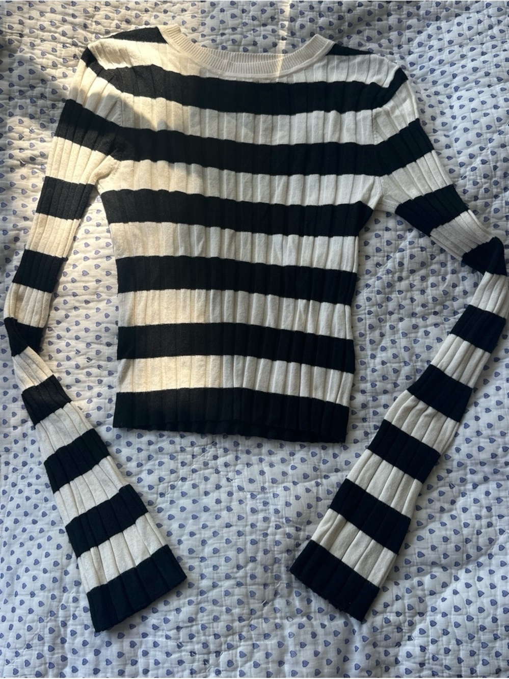 a new day Black and White Striped Ribbed  long sleeve top and ma skirt